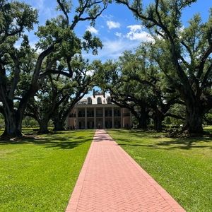 Meet your Posher, Addy